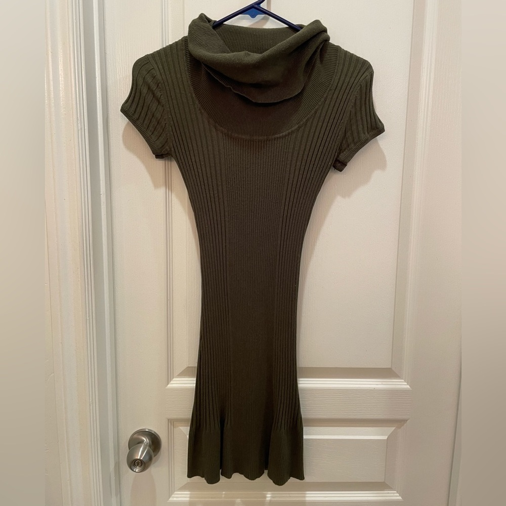 Mid-season dress